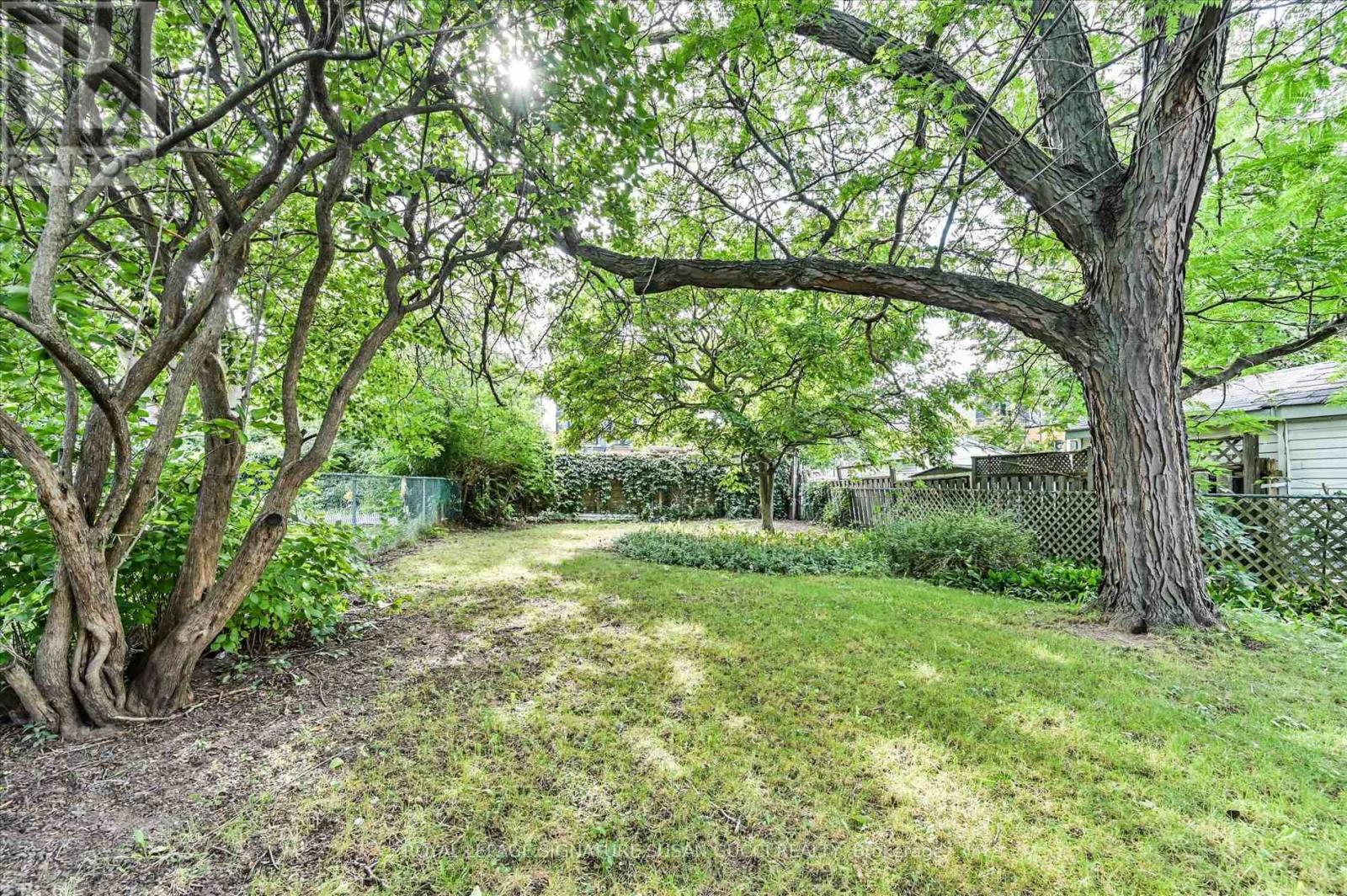 292 Glebemount Avenue, Toronto, Ontario M4C 3V3 - Photo 31 - E13719706