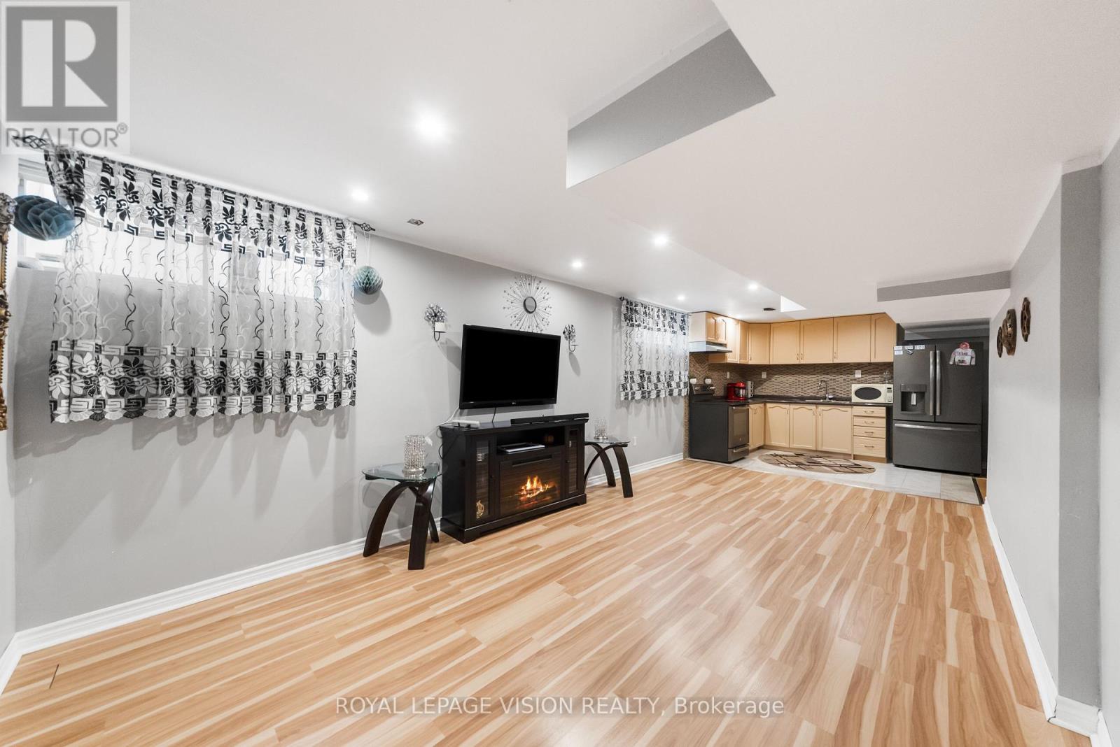 5 Anson Avenue, Toronto, Ontario  M1M 1X2 - Photo 36 - E13719734