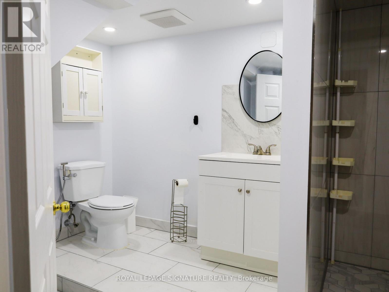 1 Bed 1bath Basement - 77 Rushingbrook Drive, Richmond Hill, Ontario  L4S 1X4 - Photo 3 - N13719632