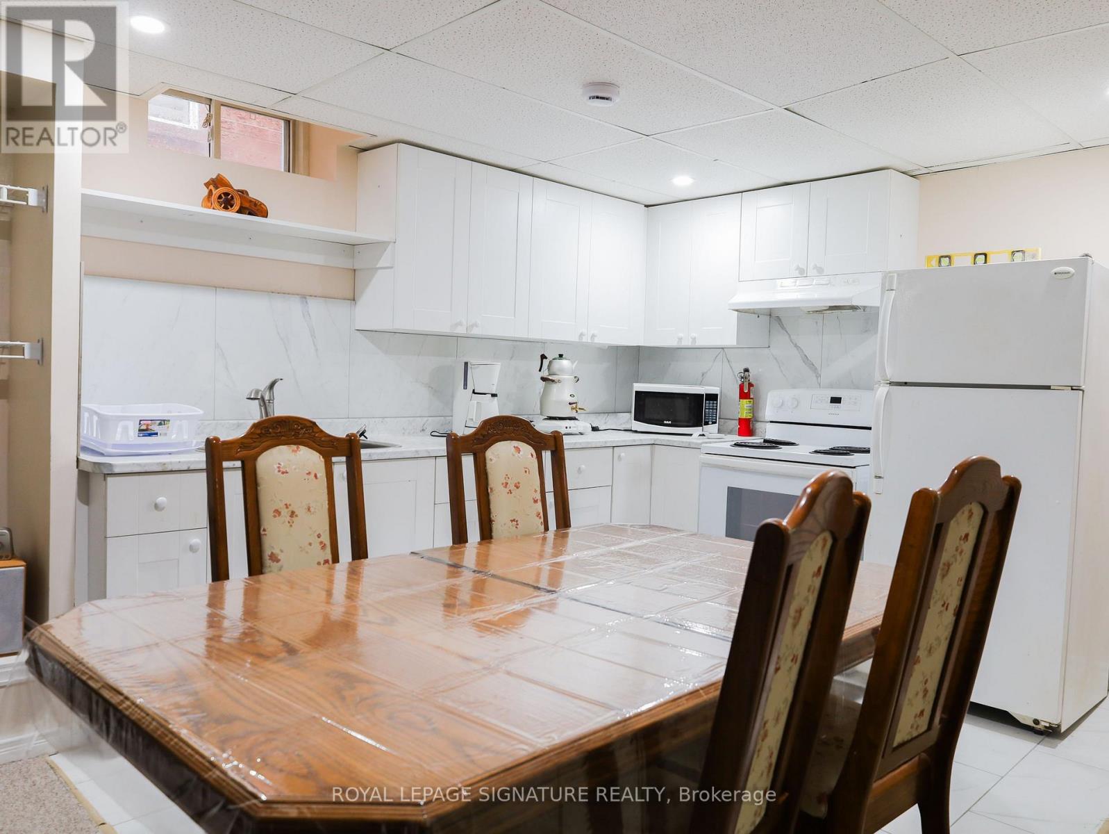 1 Bed 1bath Basement - 77 Rushingbrook Drive, Richmond Hill, Ontario  L4S 1X4 - Photo 5 - N13719632
