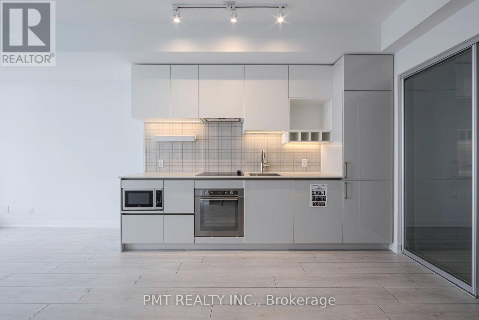 1706 - 898 Portage Parkway, Vaughan, Ontario  L4K 0J6 - Photo 3 - N13719746