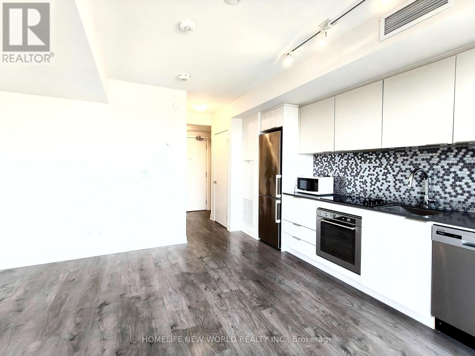 2610 - 2 Sonic Way, Toronto, Ontario  M3C 0P2 - Photo 11 - C13428368