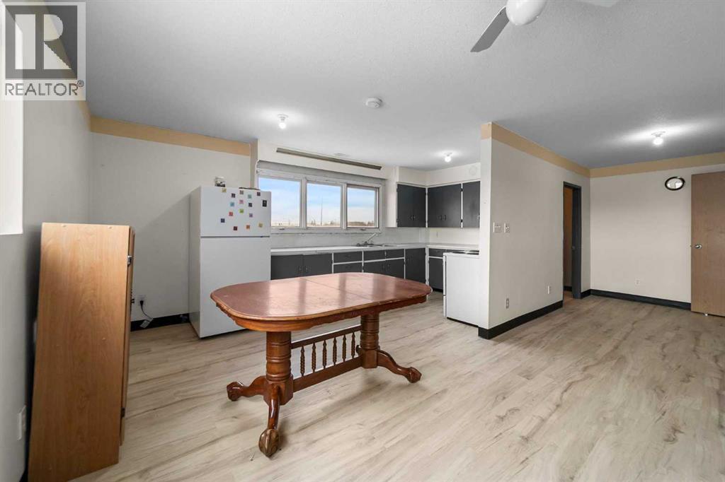 Bay C, 4707 51 Avenue, Camrose, Alberta  T4V 0V3 - Photo 21 - A2272882