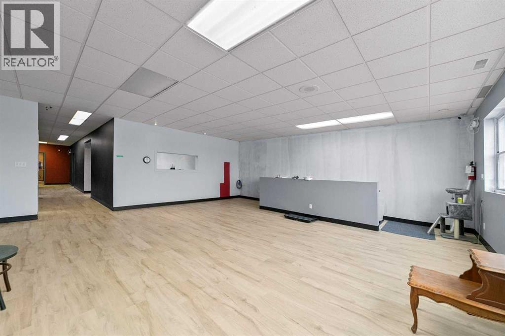 Bay C, 4707 51 Avenue, Camrose, Alberta  T4V 0V3 - Photo 6 - A2272882