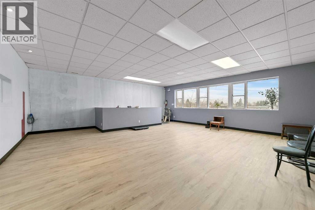 Bay C, 4707 51 Avenue, Camrose, Alberta  T4V 0V3 - Photo 4 - A2272882