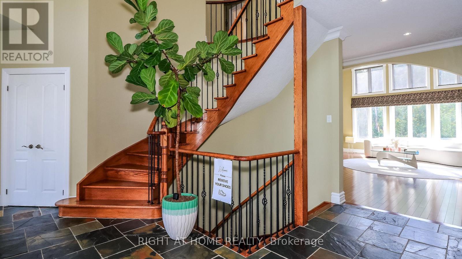 2014 Innisbrook Street, Innisfil, Ontario  L9S 5A3 - Photo 15 - N13628432