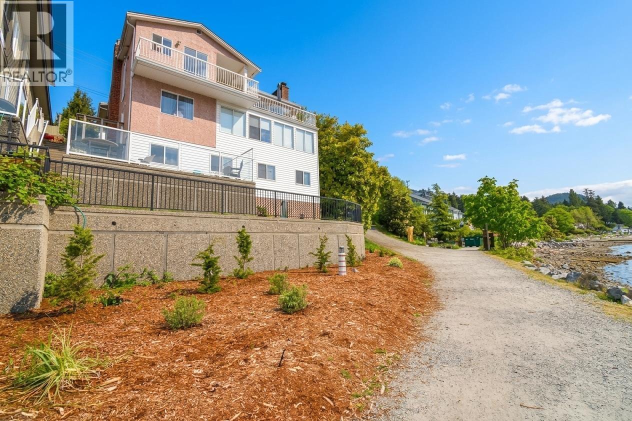 484 Marine Drive, Gibsons, British Columbia  V0N 1V0 - Photo 25 - R3121254