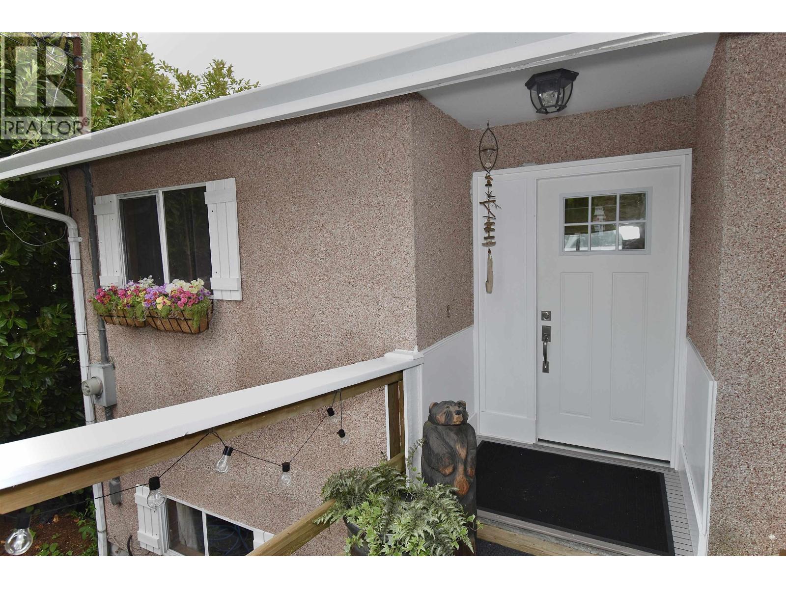 484 Marine Drive, Gibsons, British Columbia  V0N 1V0 - Photo 6 - R3121254