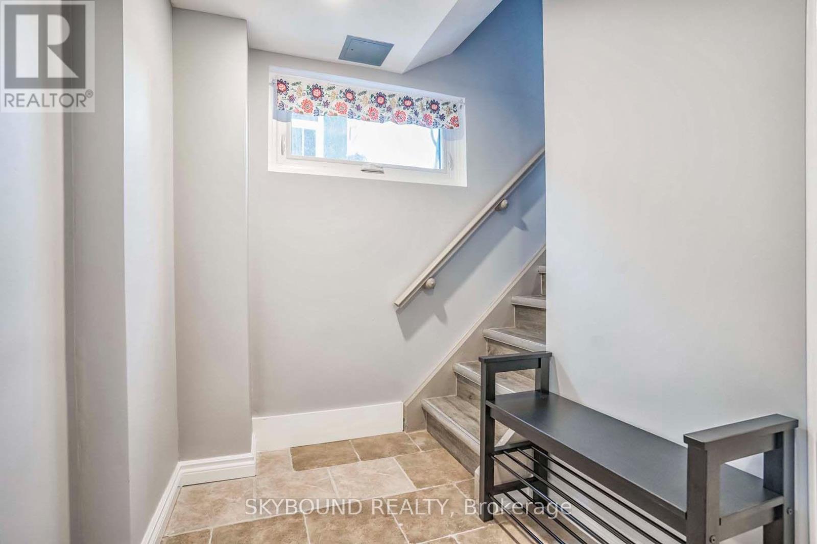 3614 Holden Crescent, Mississauga, Ontario  L5A 2V8 - Photo 3 - W13719662