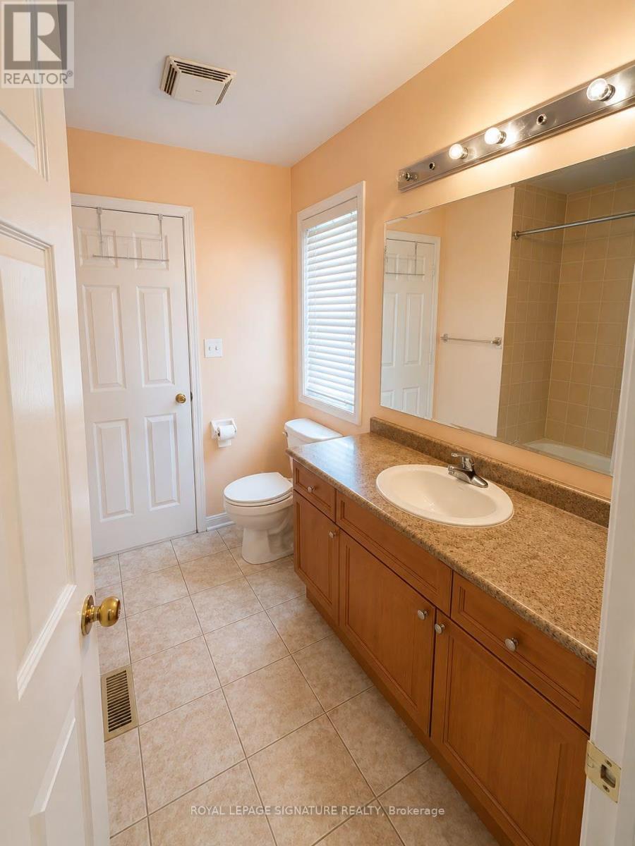 Upper - 10 Bonavista Drive, Brampton, Ontario  L6X 0N2 - Photo 13 - W13719688