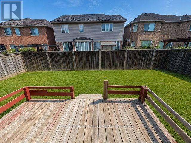 Upper - 10 Bonavista Drive, Brampton, Ontario  L6X 0N2 - Photo 19 - W13719688