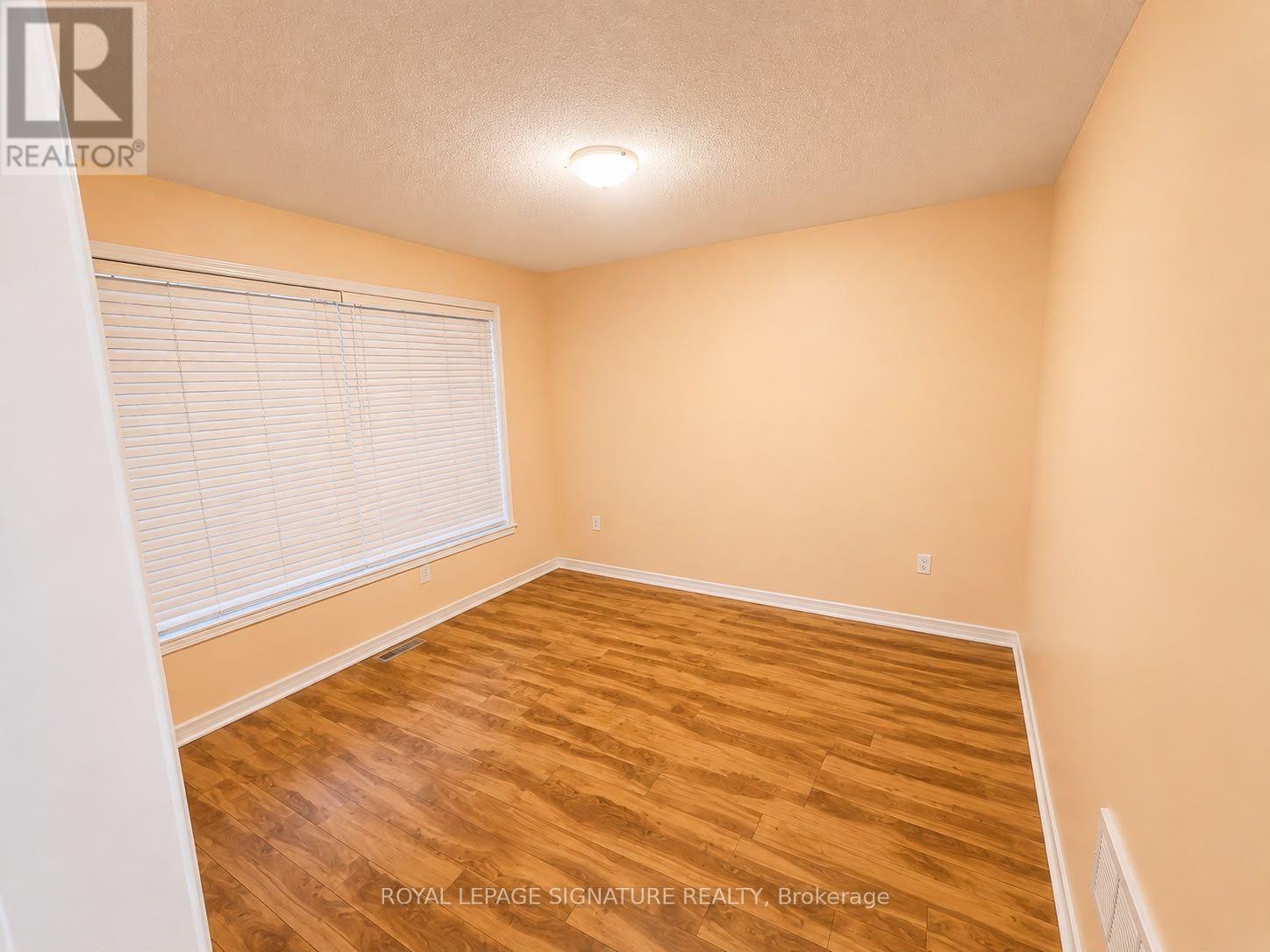 Upper - 10 Bonavista Drive, Brampton, Ontario  L6X 0N2 - Photo 6 - W13719688