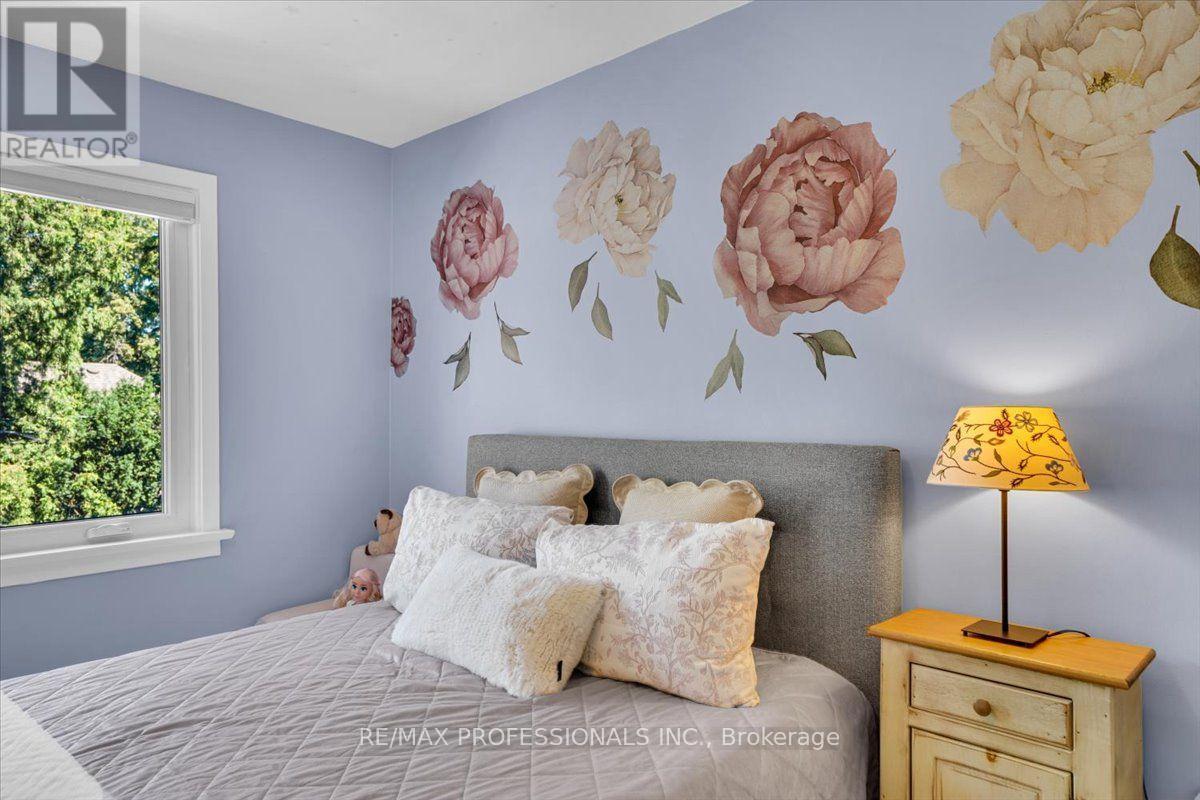4 Winston Grove, Toronto, Ontario  M8Y 2K8 - Photo 28 - W13719694