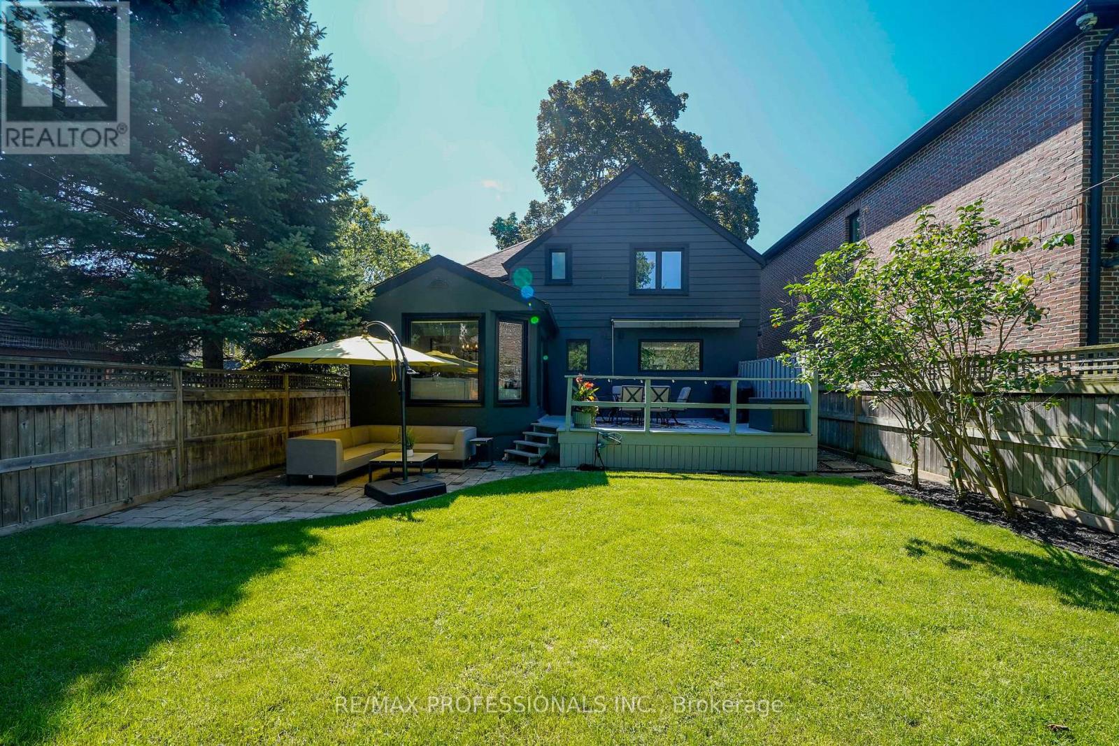 4 Winston Grove, Toronto, Ontario  M8Y 2K8 - Photo 41 - W13719694