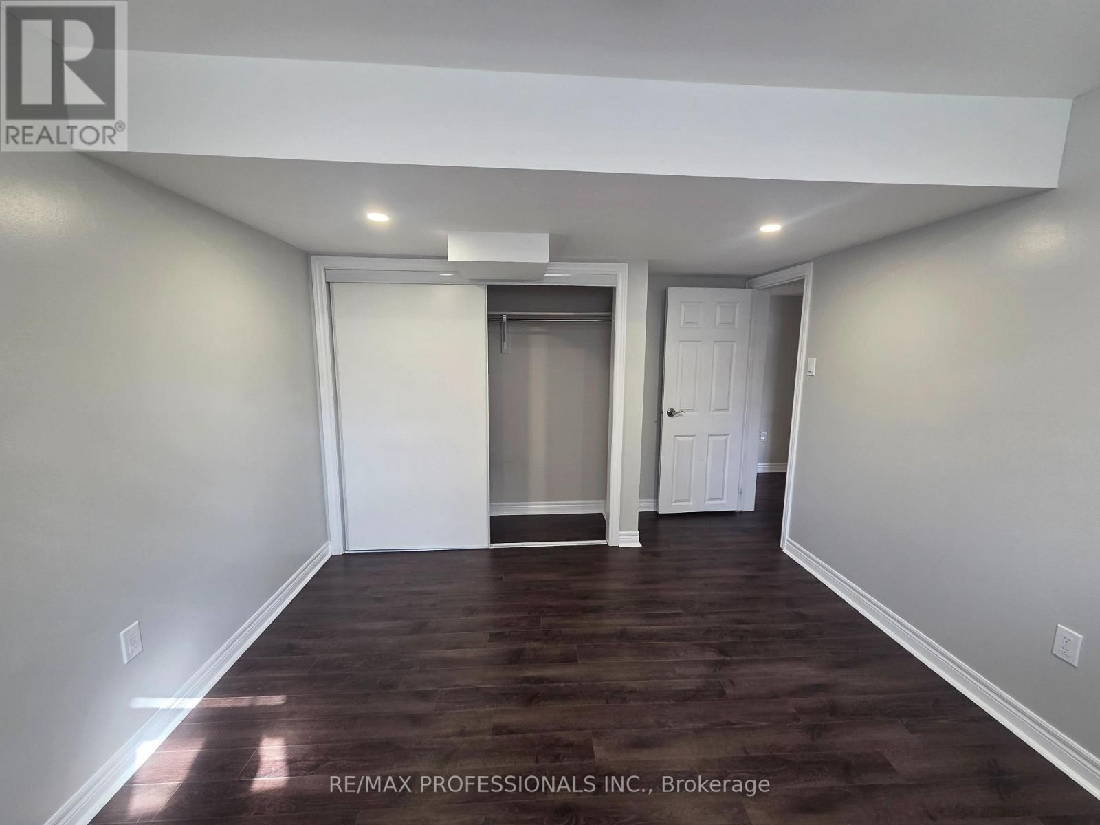 Bsmt - 7 Fallgate Drive, Brampton, Ontario  L6X 0R5 - Photo 10 - W13719704