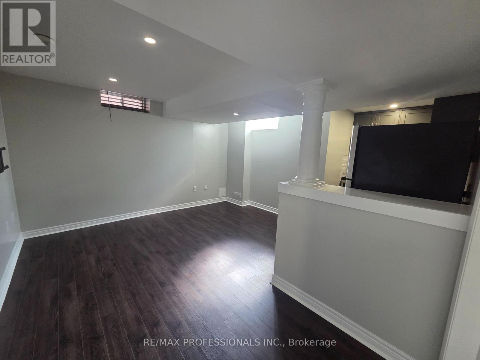 Bsmt - 7 Fallgate Drive, Brampton, Ontario  L6X 0R5 - Photo 13 - W13719704
