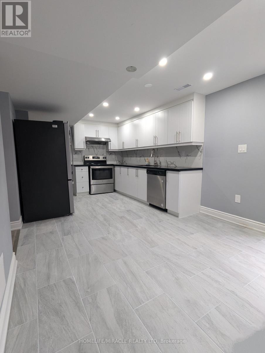 Basement - 1599 Samuelson Circle (Basement), Mississauga, Ontario  L5N 7Z7 - Photo 6 - W13719708