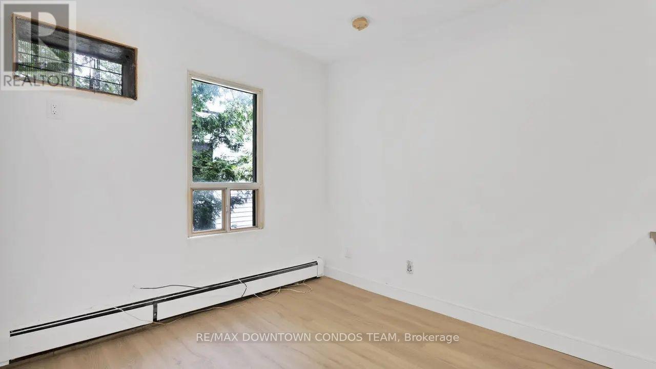 101 - 7 Thornburn Avenue, Toronto, Ontario  M6K 1C4 - Photo 8 - W13719730