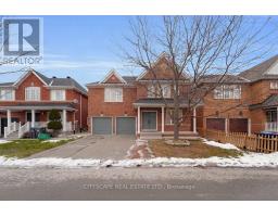17 FERNCASTLE CRESCENT, Brampton, Ontario