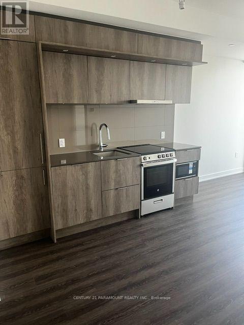 2307 - 448 Burnhamthorpe Road W, Mississauga, Ontario  L5B 0R4 - Photo 8 - W13719748