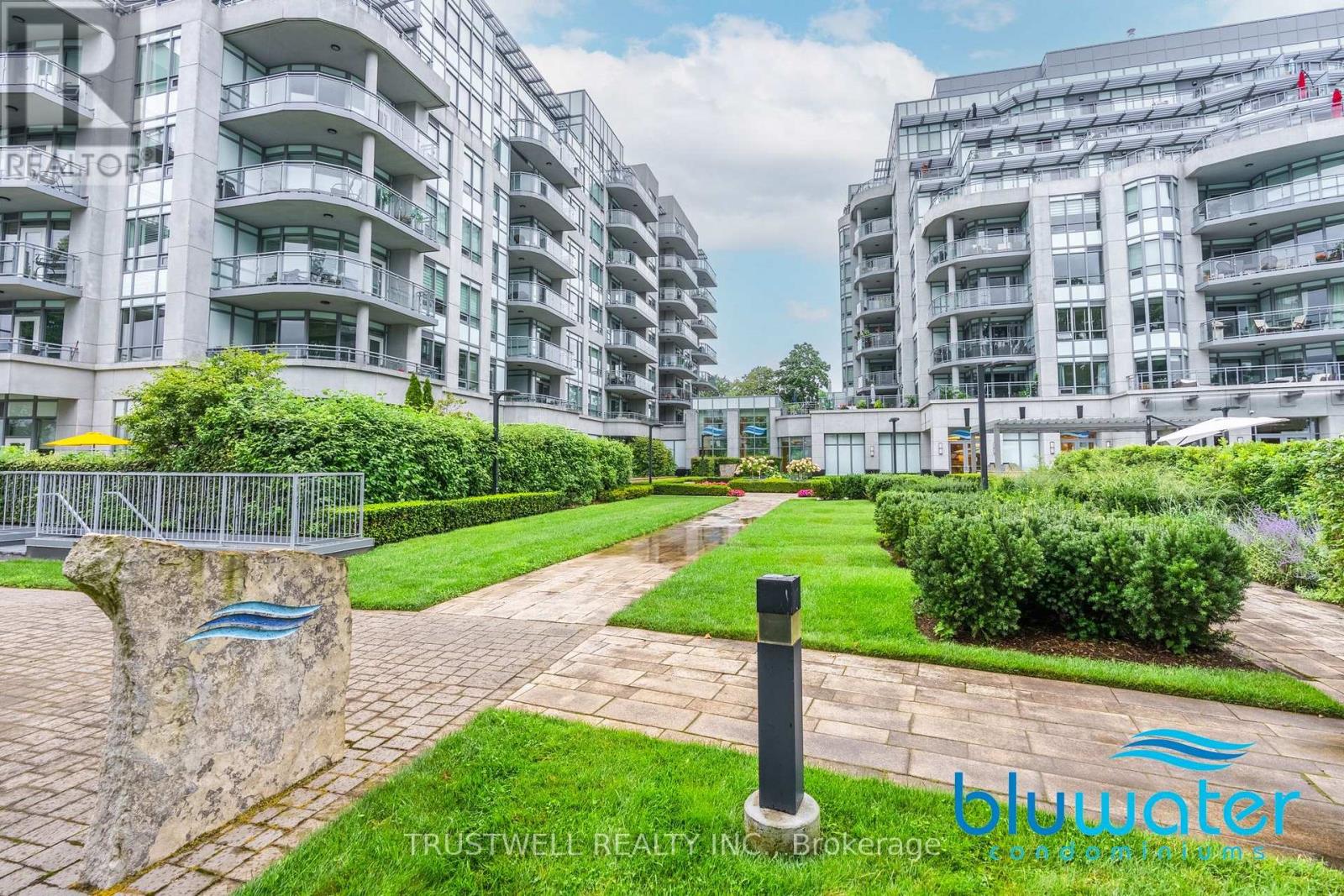 720 - 3500 Lakeshore Road W, Oakville, Ontario  L6L 0B4 - Photo 4 - W13719768