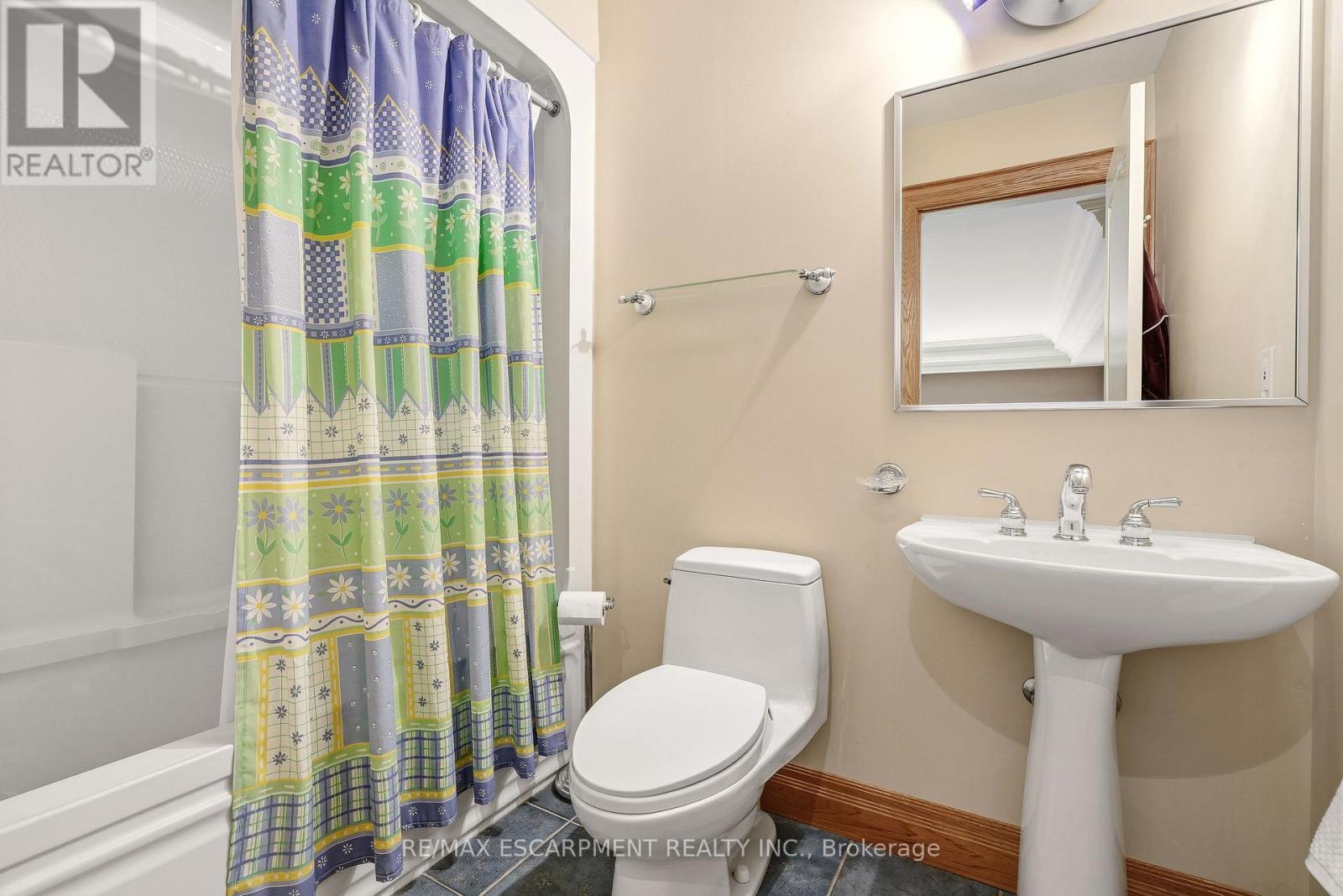 28 Millcreek Court, Hamilton, Ontario  L9G 4Z3 - Photo 24 - X13719690