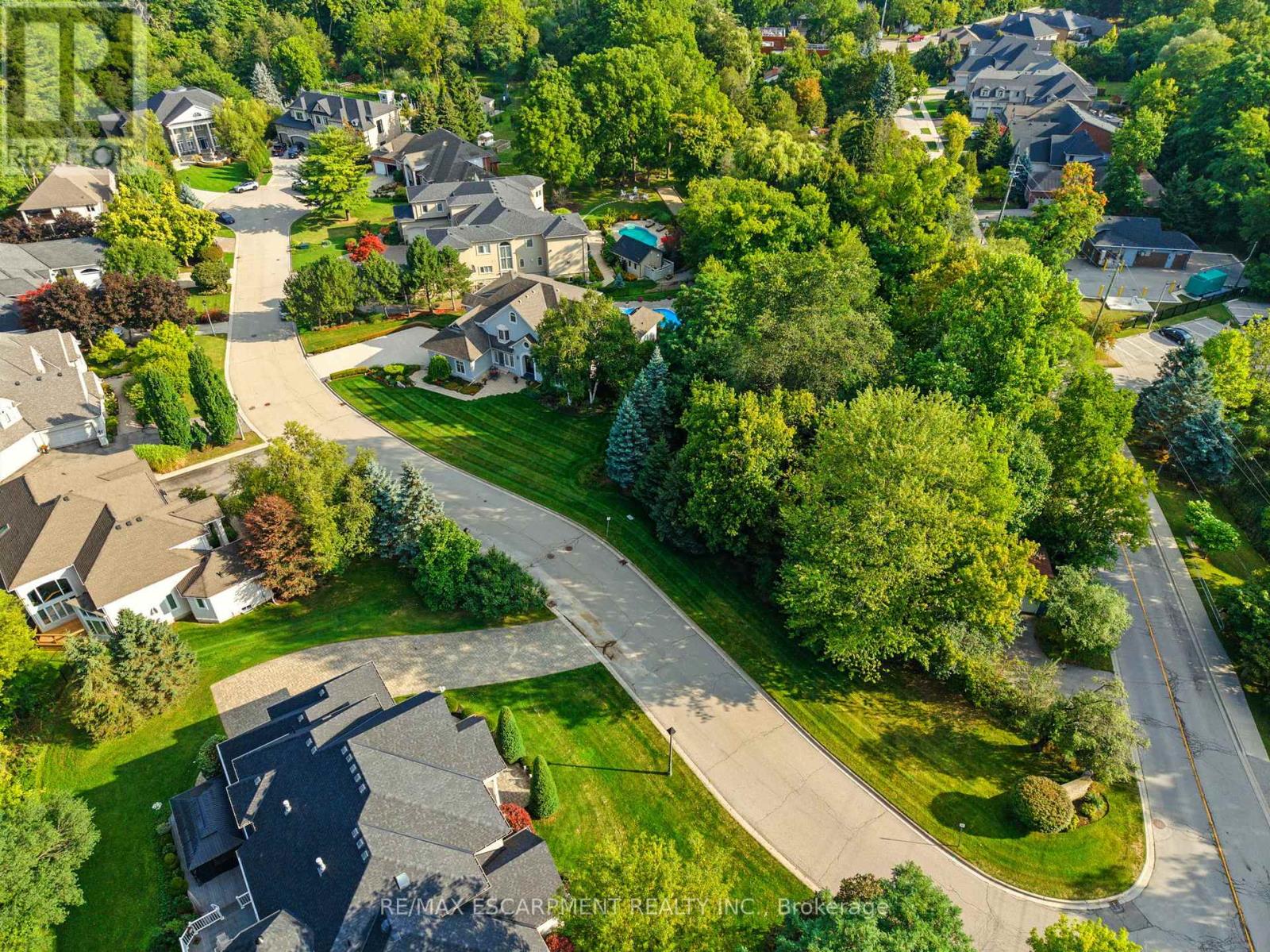 28 Millcreek Court, Hamilton, Ontario  L9G 4Z3 - Photo 45 - X13719690