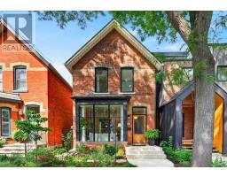 16 BRUCE STREET, Hamilton, Ontario