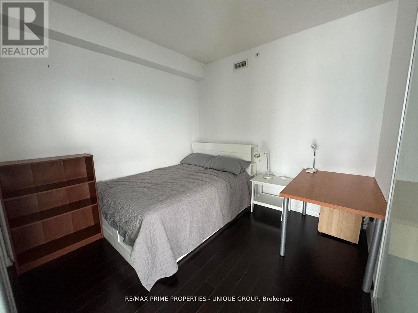 5316 (3rd Bedroom) - 386 Yonge Street, Toronto, Ontario  M5B 0A5 - Photo 9 - C13717156