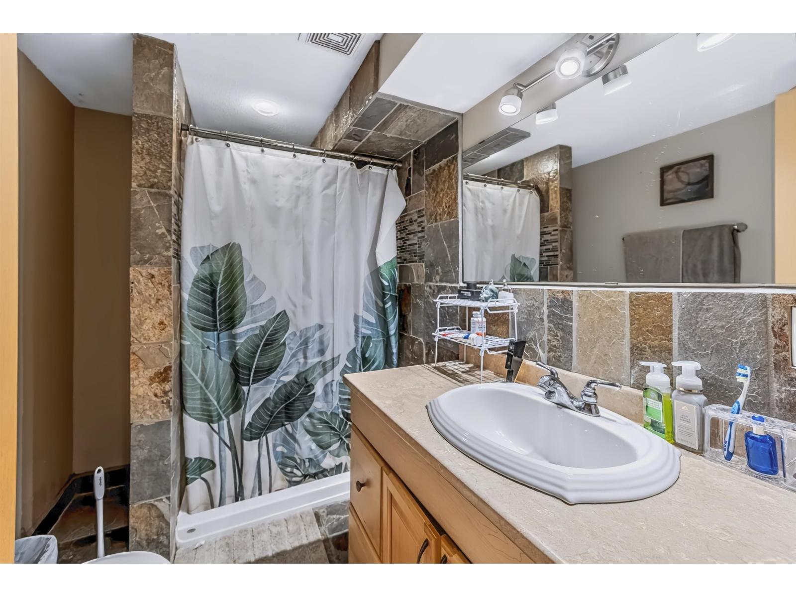 10132 Kenswood Drive, Little Mountain, Chilliwack, British Columbia  V2P 7N4 - Photo 33 - R3159044