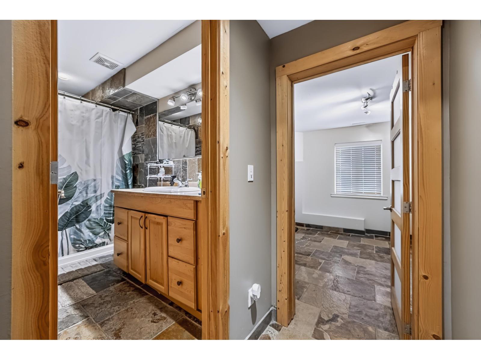10132 Kenswood Drive, Little Mountain, Chilliwack, British Columbia  V2P 7N4 - Photo 32 - R3159044