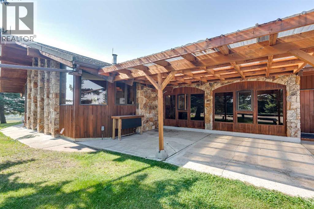 273167 Range Road 25, Rural Rocky View County, Alberta  T4B 4P6 - Photo 2 - A2316258