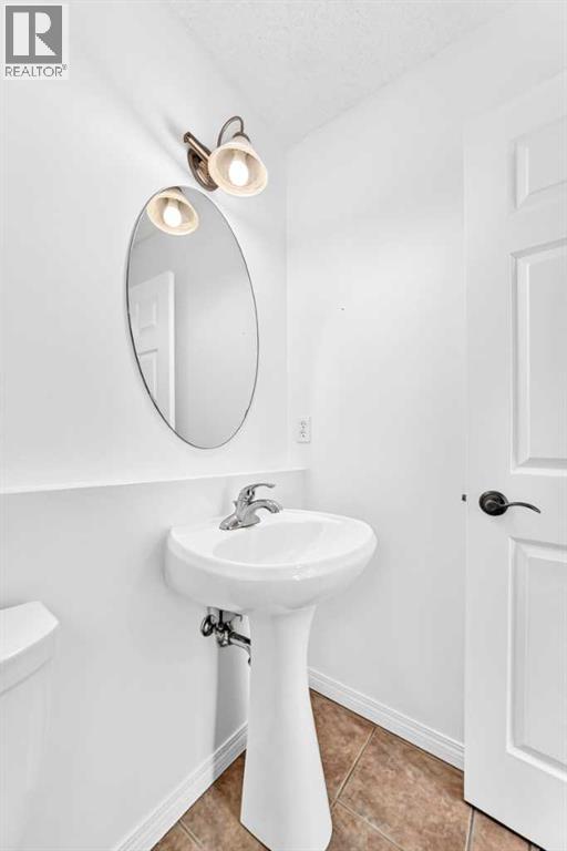 294 Cougar Plateau Way SW, Calgary, Alberta  T3H 5S1 - Photo 7 - A2340139