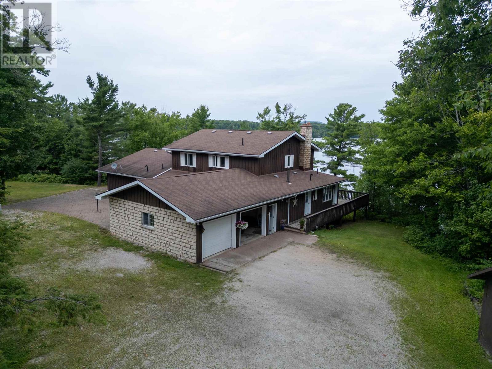 1028 Lauzon Ave, North Shore, Ontario  P0R 1A0 - Photo 1 - SM262340