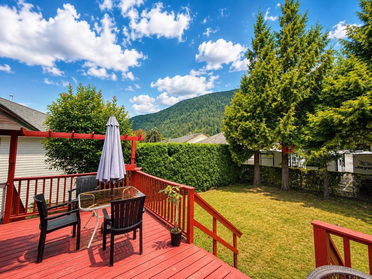 314 Miami River Drive, Harrison Hot Springs, Harrison Hot Springs, British Columbia  V0M 1K0 - Photo 4 - R3159452