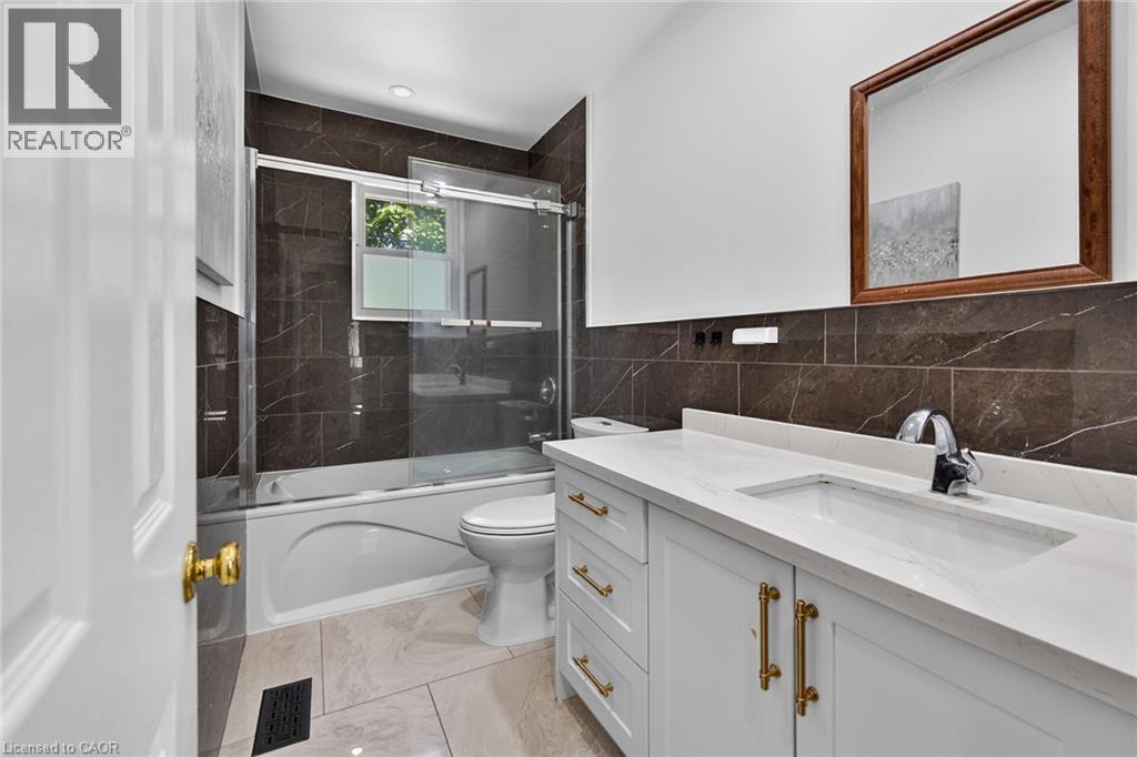 129 Aldercrest Avenue, Hamilton, Ontario  L9B 1L3 - Photo 22 - 40847549