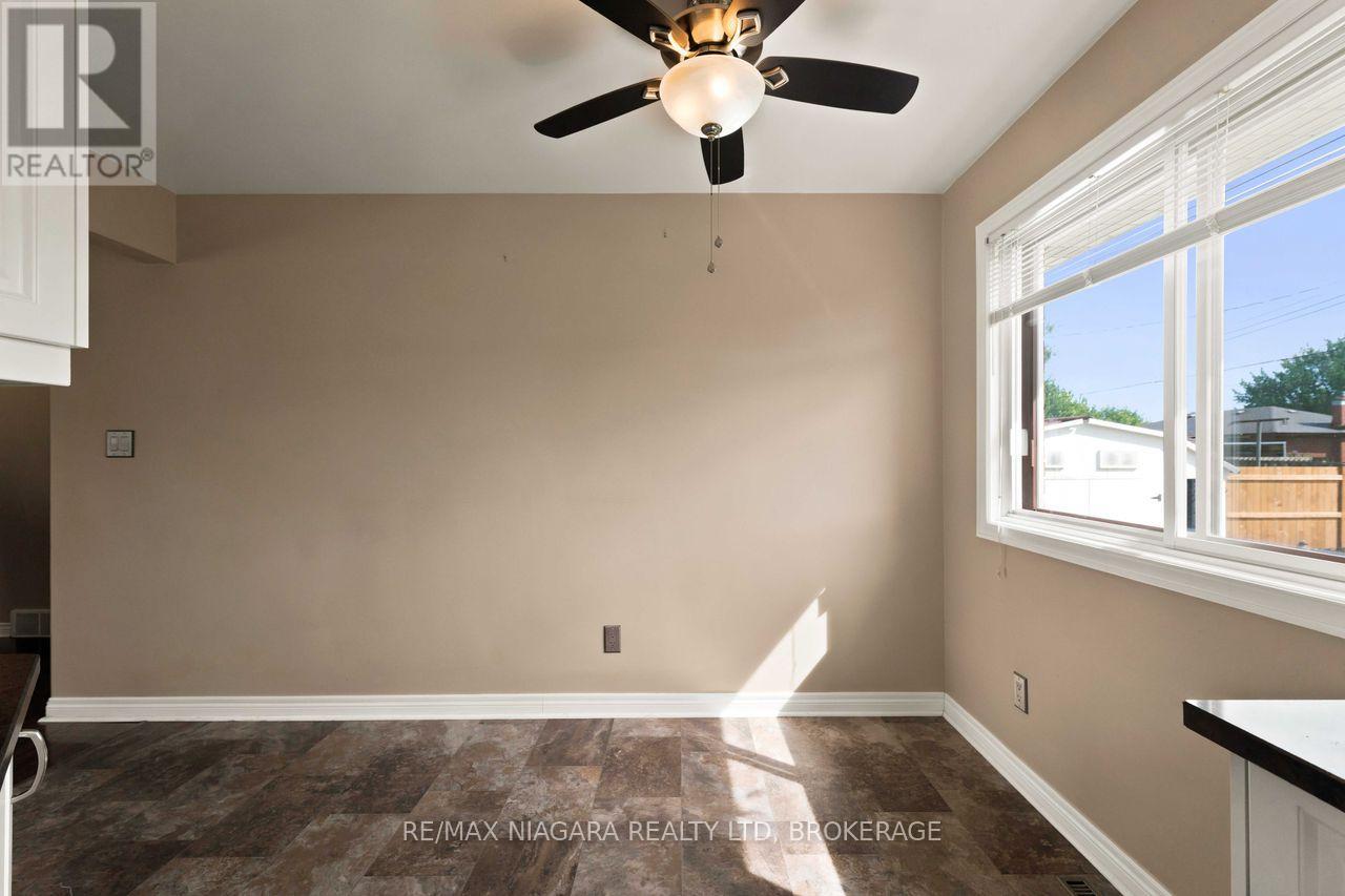 19 Hughes Avenue, Welland, Ontario  L3B 1M4 - Photo 8 - X13719832