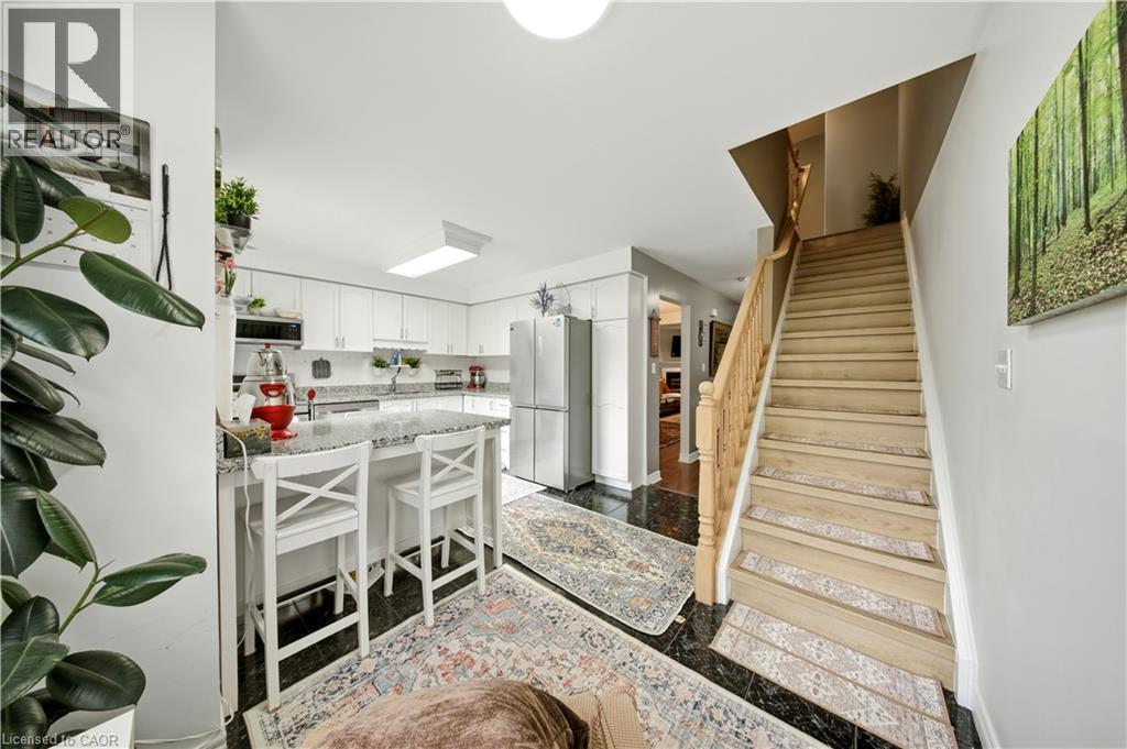 384 Limeridge Road E Unit# 16, Hamilton, Ontario  L9A 2S7 - Photo 24 - 40858803