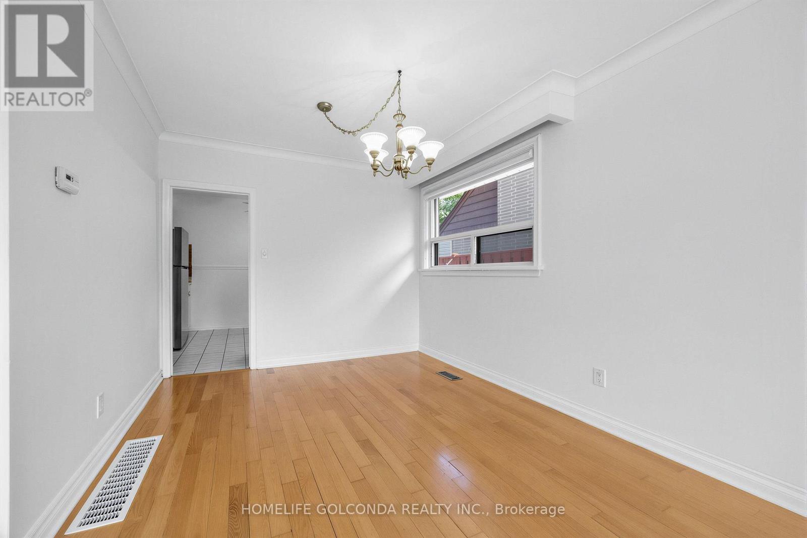 9 Moorecroft Crescent, Toronto, Ontario  M1K 3T9 - Photo 10 - E13719790