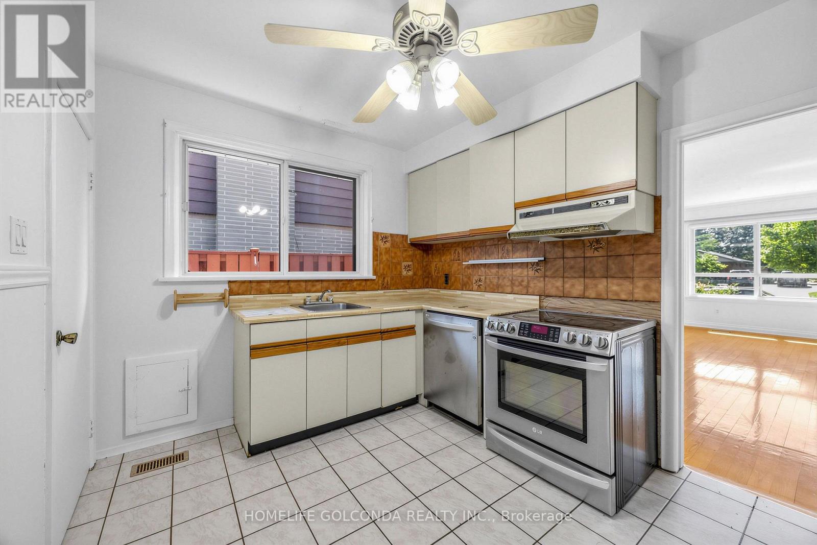 9 Moorecroft Crescent, Toronto, Ontario  M1K 3T9 - Photo 15 - E13719790
