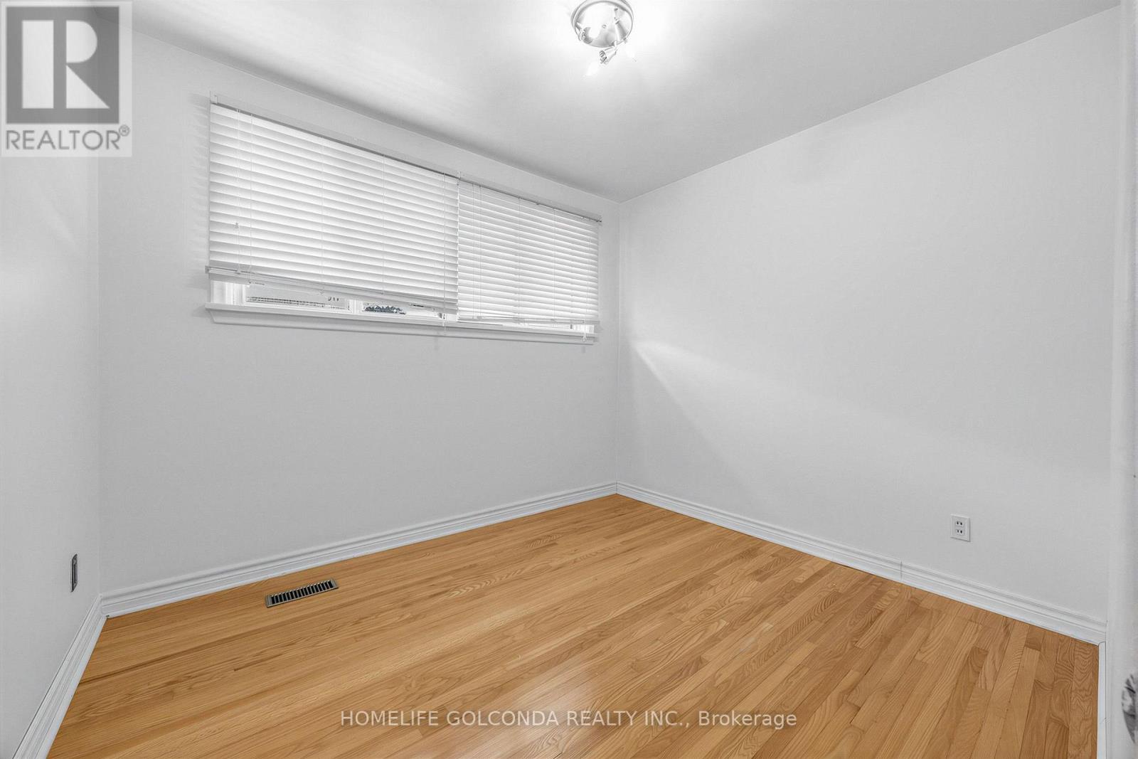 9 Moorecroft Crescent, Toronto, Ontario  M1K 3T9 - Photo 18 - E13719790