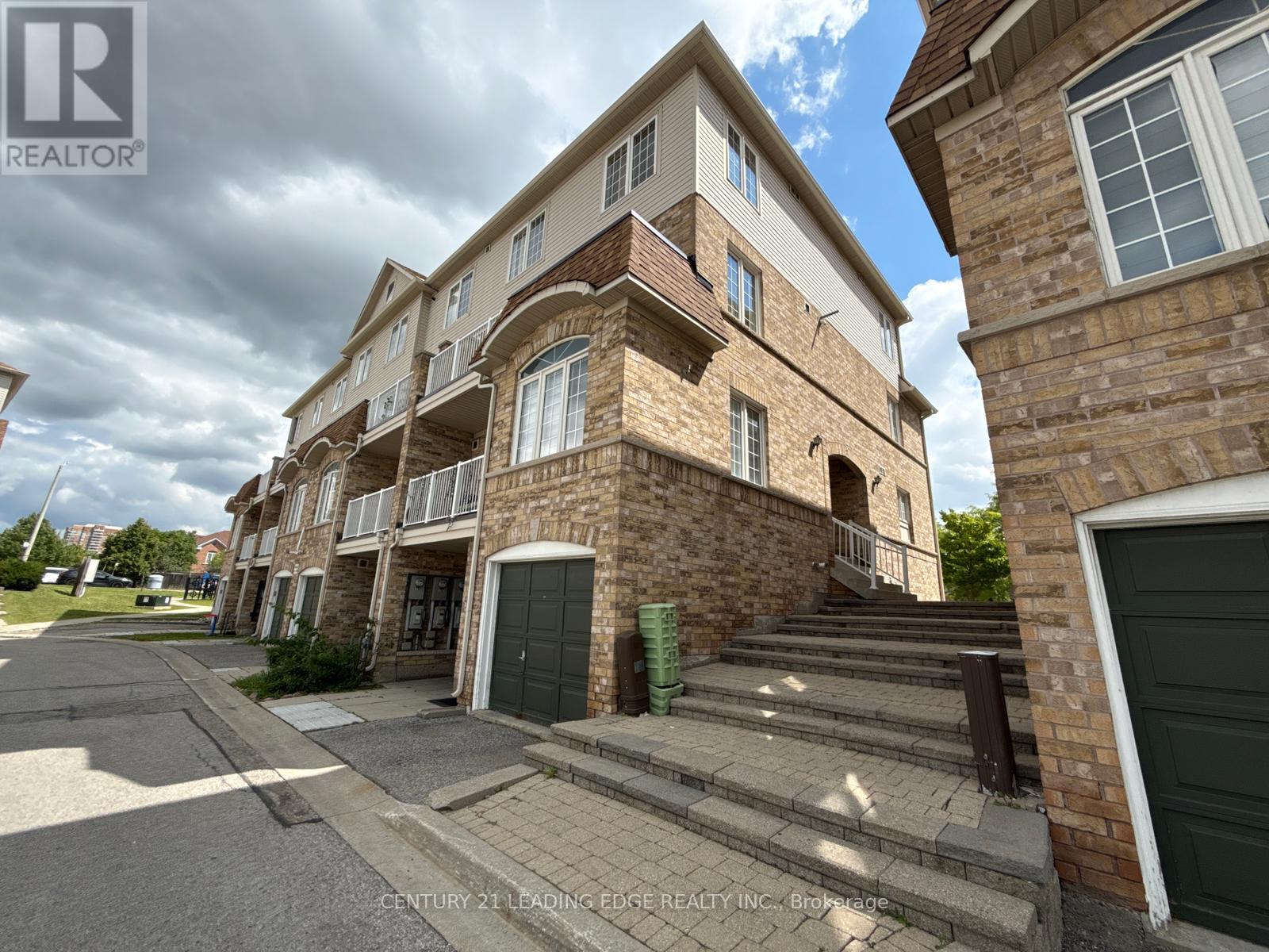 115 - 200 MCLEVIN AVENUE, Toronto, Ontario