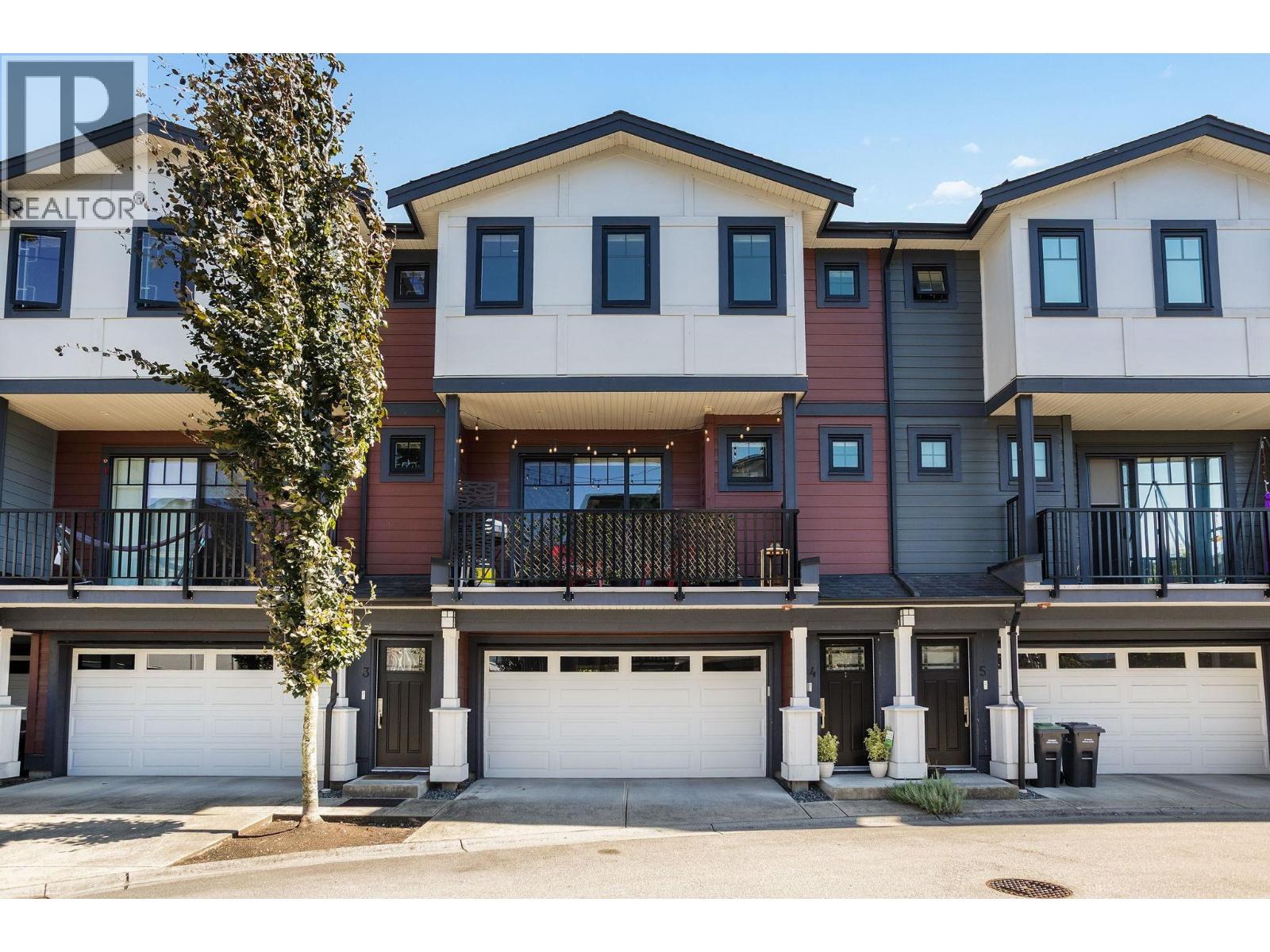 4 188 WOOD STREET, New Westminster, British Columbia