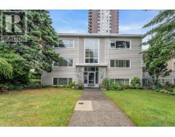 1 1420 CHESTERFIELD AVENUE, North Vancouver, British Columbia