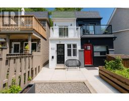 821 CRAVEN ROAD, Toronto, Ontario