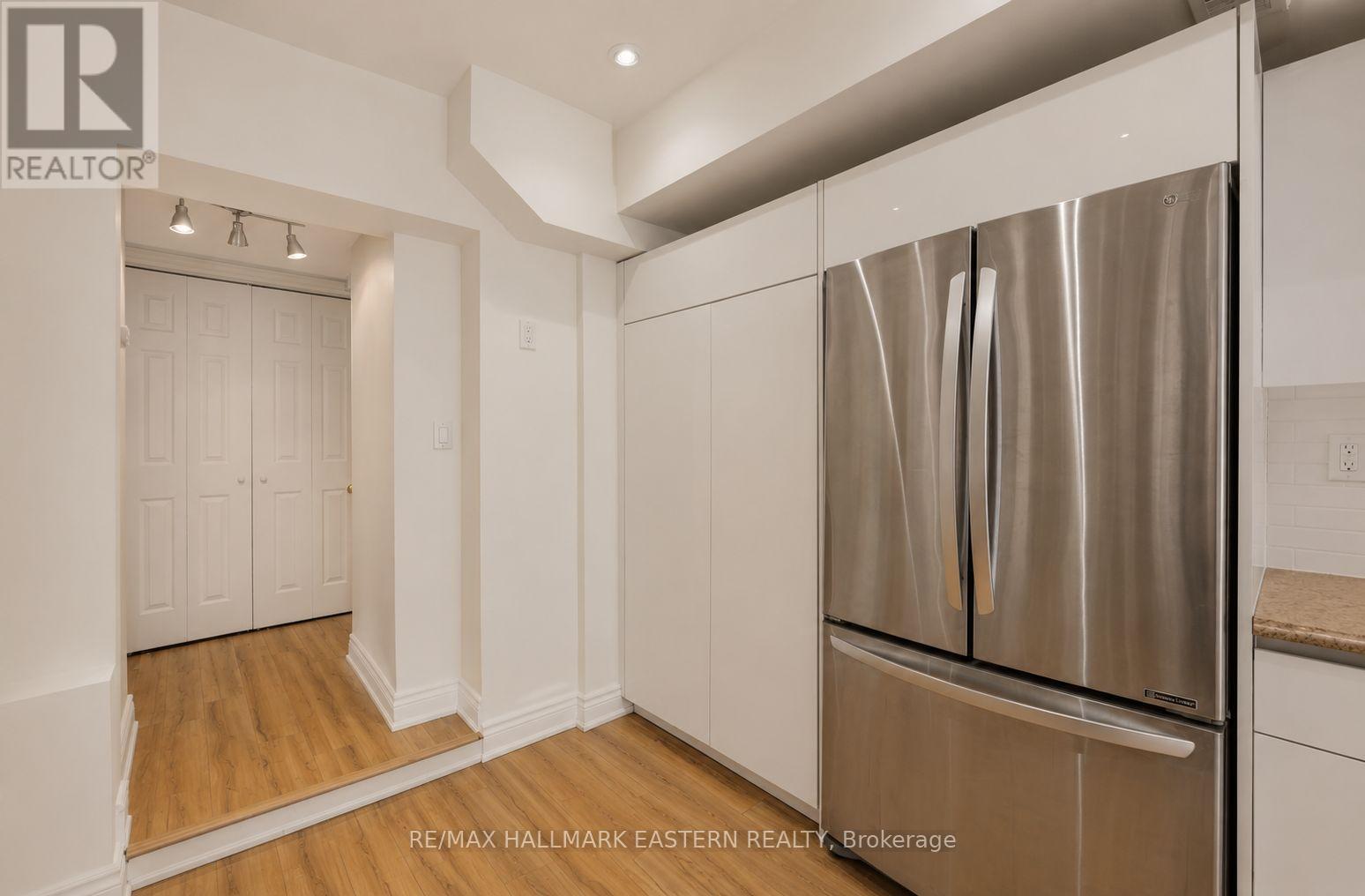 821 Craven Road, Toronto, Ontario  M4L 2Z7 - Photo 14 - E13608410