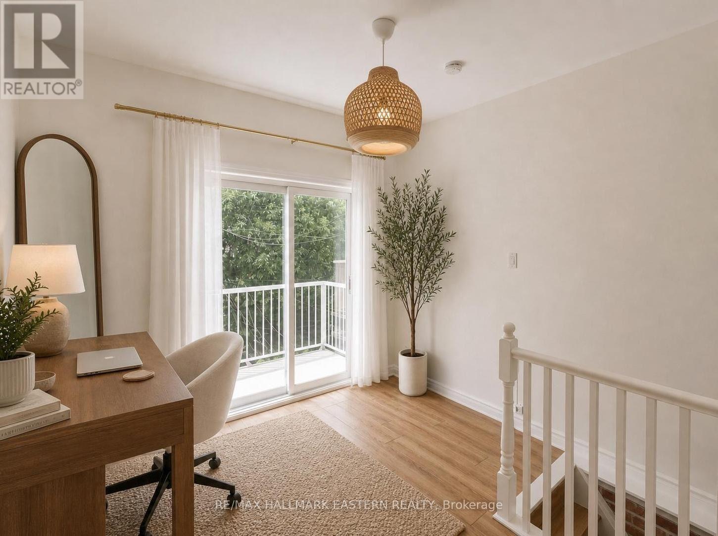 821 Craven Road, Toronto, Ontario  M4L 2Z7 - Photo 7 - E13608410