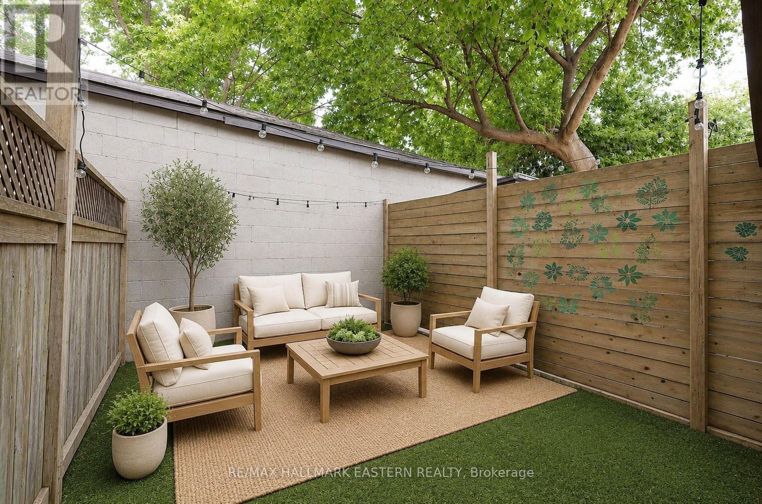 821 Craven Road, Toronto, Ontario  M4L 2Z7 - Photo 19 - E13608410