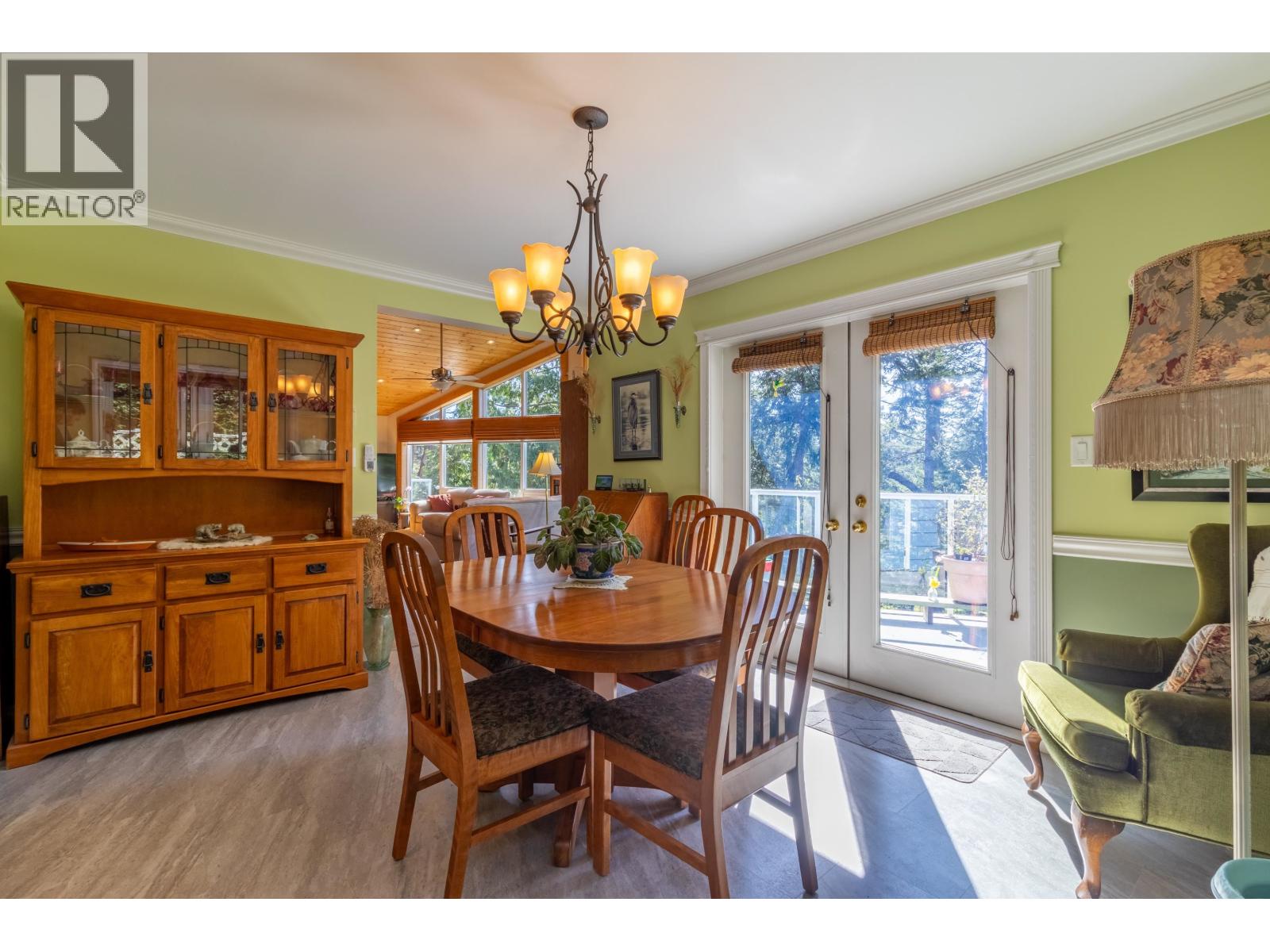 2635 Shoal Road, Pender Island, British Columbia  V0N 2M2 - Photo 11 - R3159450