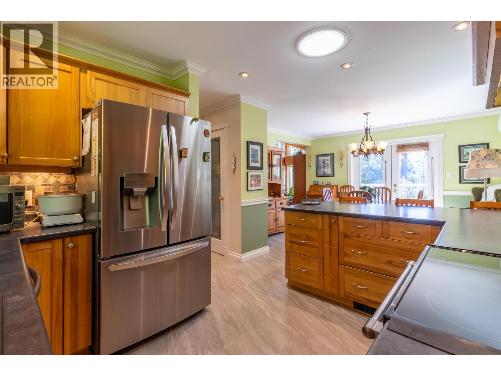 2635 Shoal Road, Pender Island, British Columbia  V0N 2M2 - Photo 17 - R3159450
